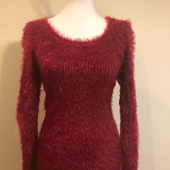 NWOT 4SI3NNA Fuzzy Red Long Sleeve Sweater Dress - Picture 5 of 14